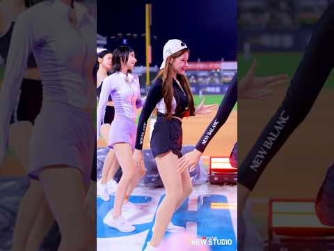 " 워페 마지막 피리 아웃송 !!!   "  250820 이예빈 치어리더 직캠