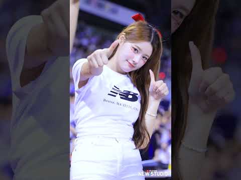" 이래도 입덕안해? "  250823 이예빈 치어리더 아웃송 직캠