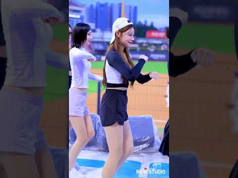 " 25년 워페 따봉이었다!   "  250820 이예빈 치어리더 직캠