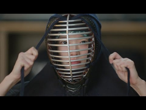 온갖 갑질과 청탁이 난무하는 연예계에서 일개 매니저가 여배우보다 예쁘면 생기는 일;;