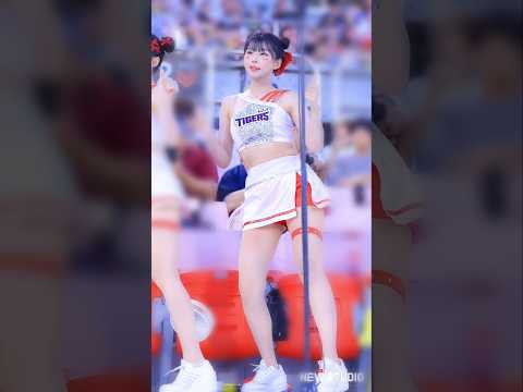 " 정면 천소윤 삐끼삐끼 !!! "
