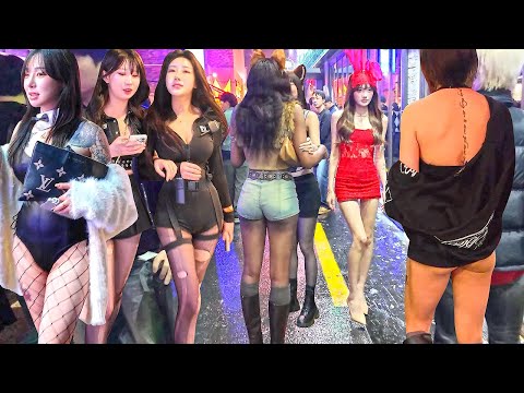 서울 이태원 클럽 거리의 밤은 무척이나 아름답네요 The night in Itaewon club street in Seoul is very beautiful