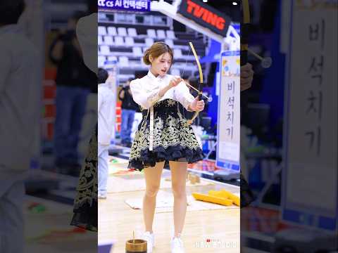 " 기대감 한껏 올리는 폼 "  251007 이예빈 치어리더 직캠